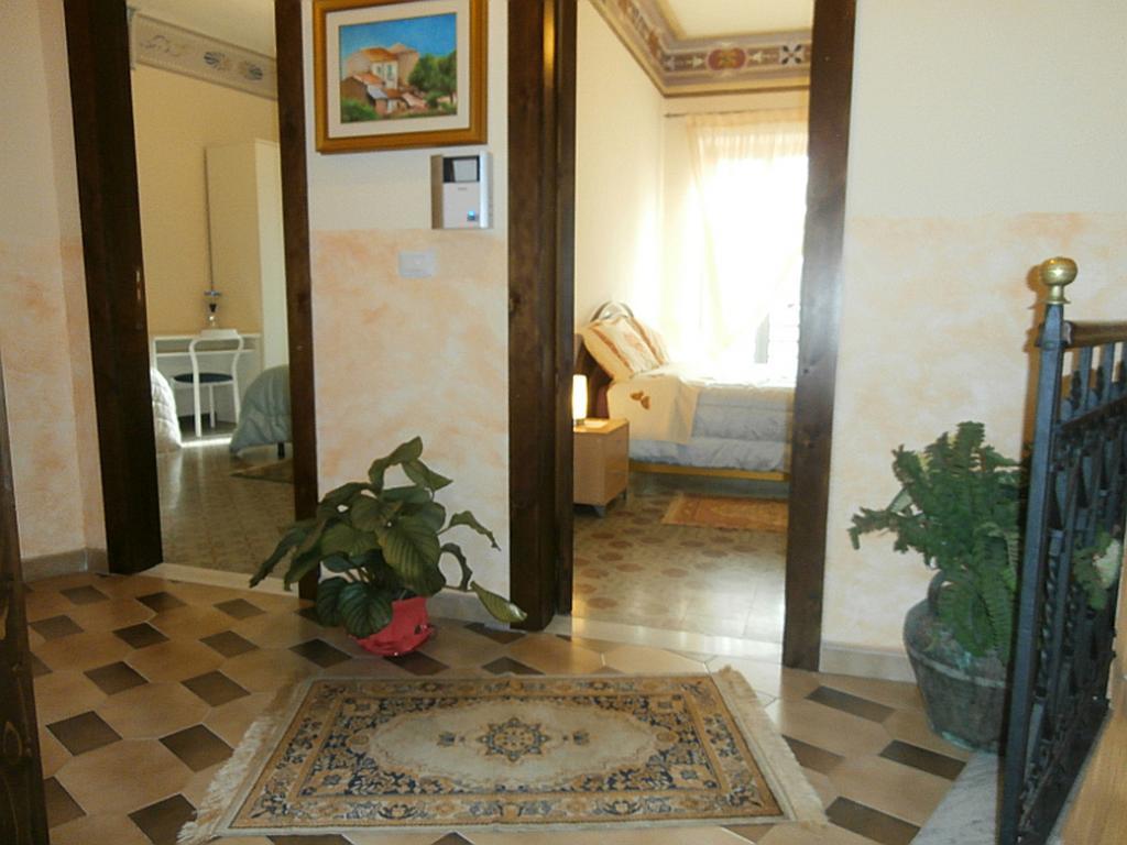 B&B Mar Tirreno Барчеллона-Поццо-ді-Готто Екстер'єр фото